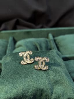 Channel earrings thumbnail 0