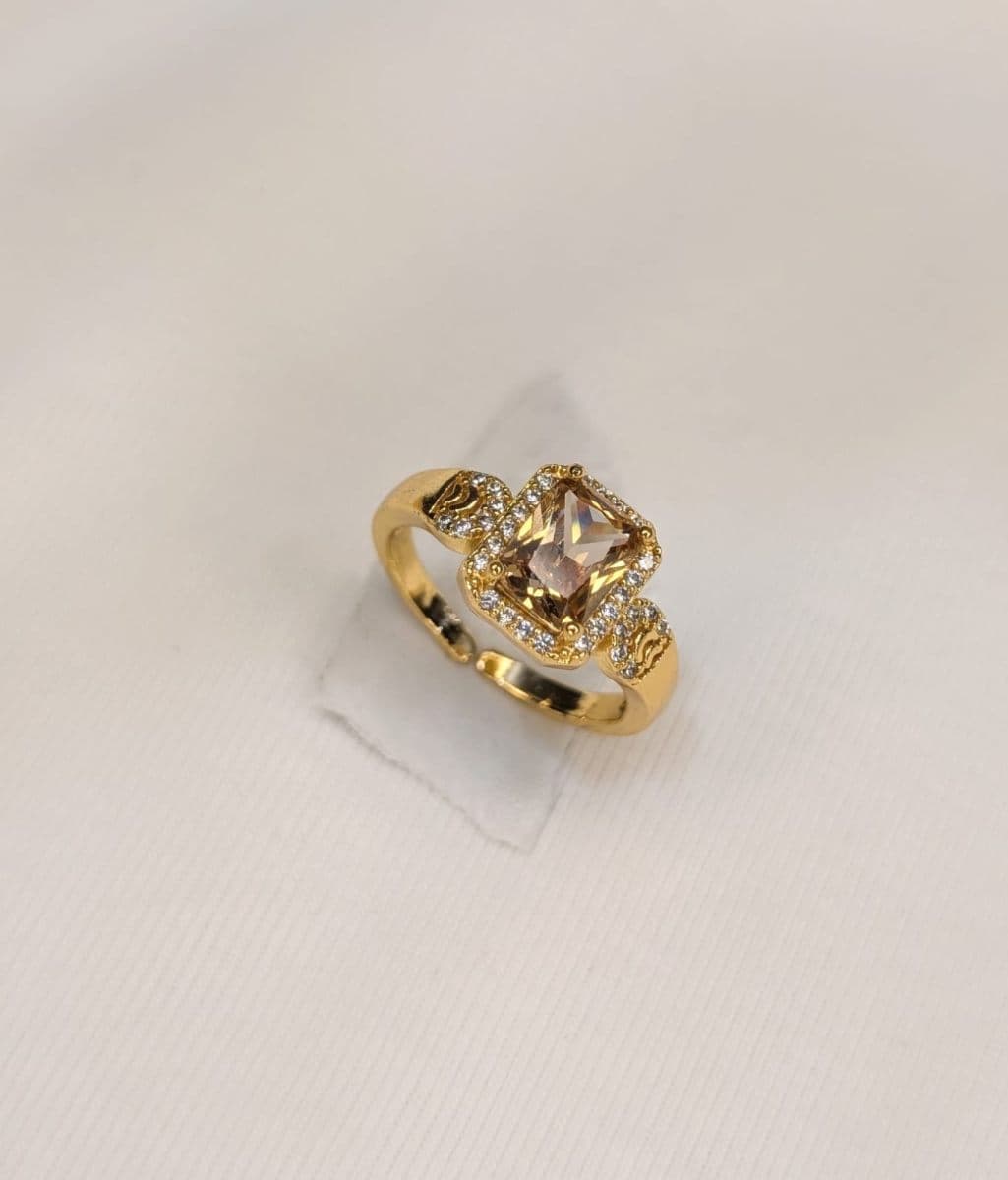 Gold spark ring 