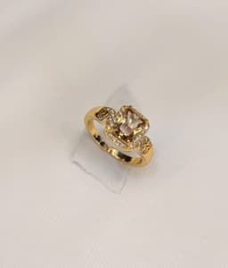Gold spark ring  thumbnail 0