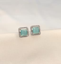 Aqua pop earing thumbnail 0