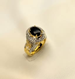 Emerald Halo Ring thumbnail 0