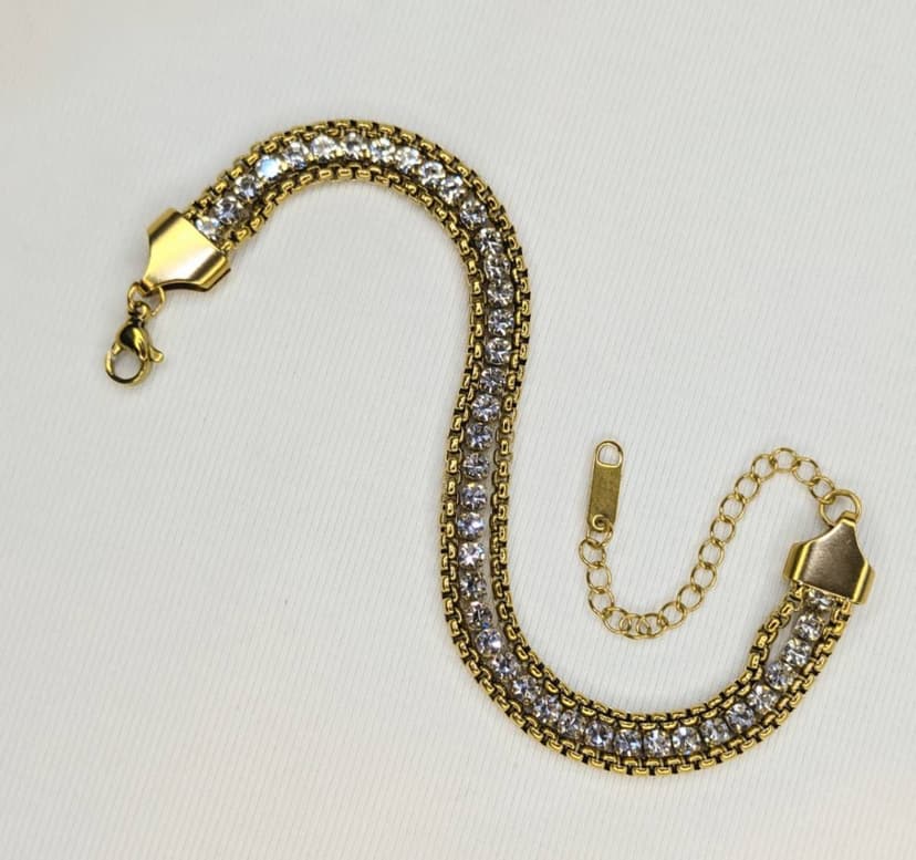 Urban Crystal Bracelet