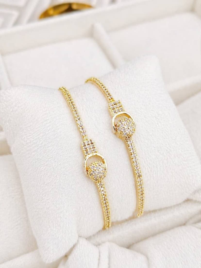 Gilded Buckle Bracelet