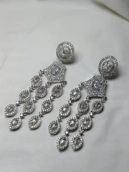 Long studs thumbnail 0