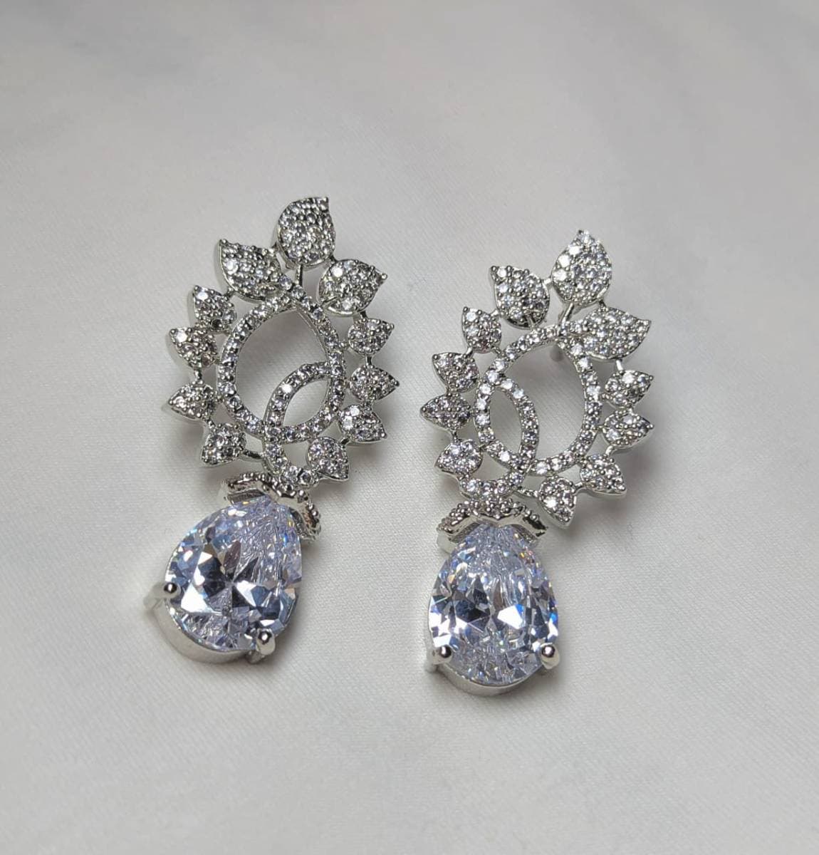 Zevora Drop Earrings