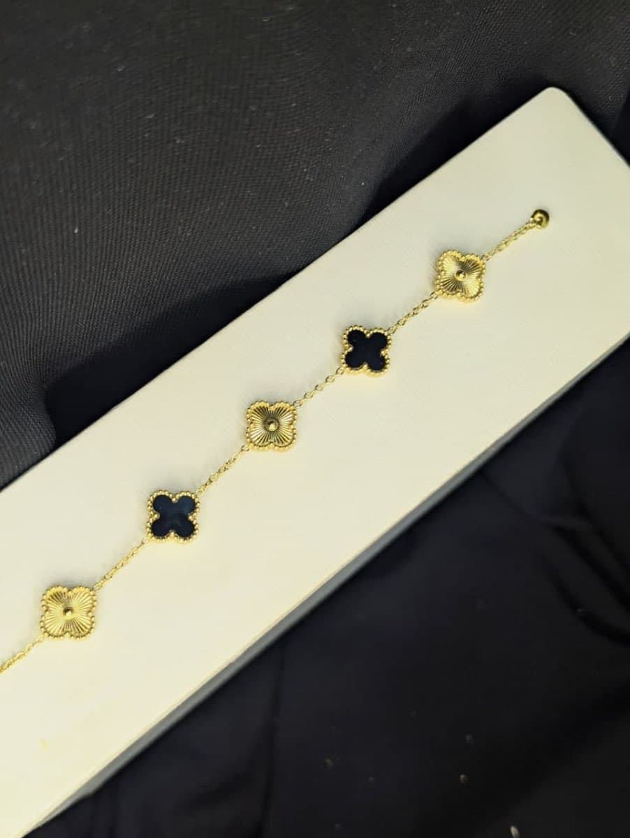 Double tone clover Bracelet